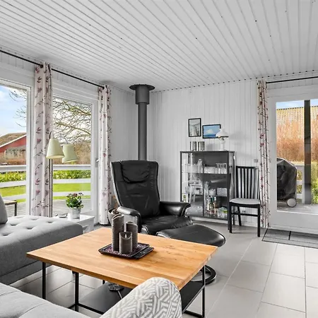 Holiday home Bjart - 150m From The Sea By Interhome Hesselager