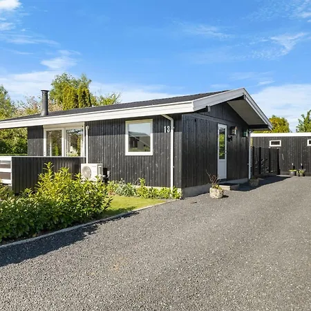 Bjart - 150m From The Sea By Interhome